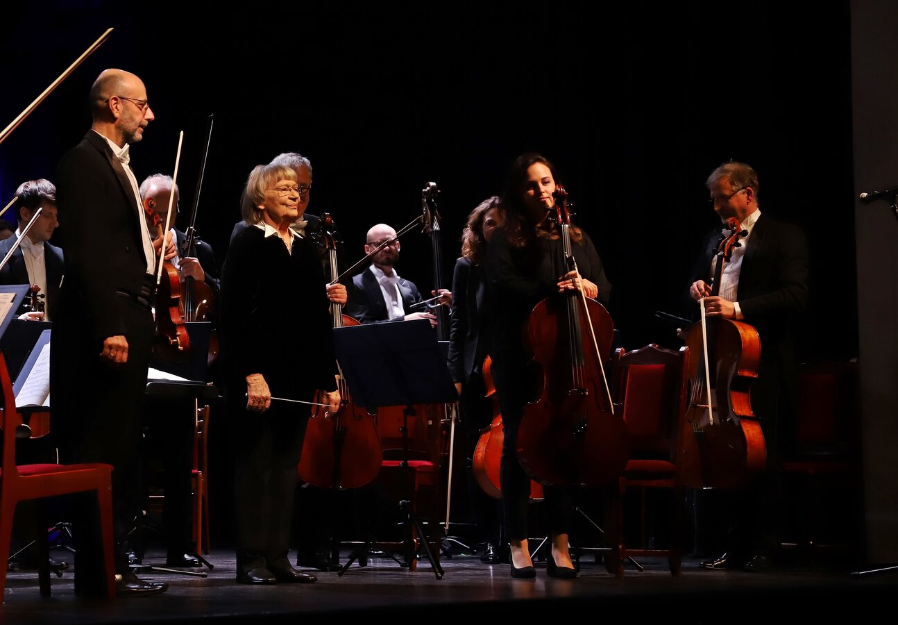 Owacje na stojąco podczas koncertu orkiestry AMADEUS