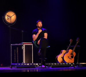 Sławek Uniatowski zaśpiewał największe przeboje na swoje 40. urodziny