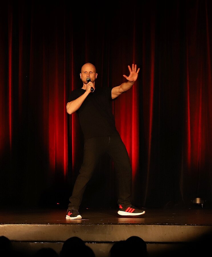 Przeżyliśmy w MOK maraton stand-upów 