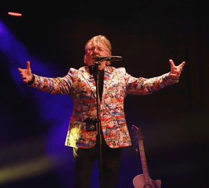 Mariusz Kalaga w MOK Leszno: Świętowanie 40 lat na scenie